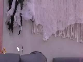 mollyjons — suck fingers / moan  [Multi Goal]