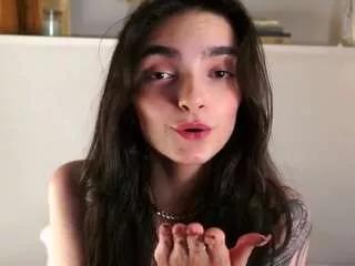 Offline morenadolce on CamSoda