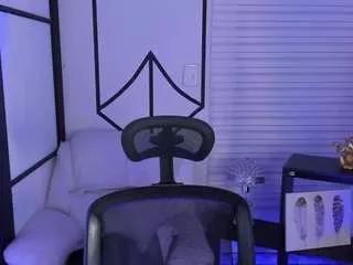 Offline nahomirichards on CamSoda