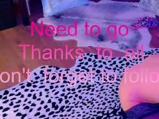 Offline nikkiprincess on CamSoda