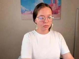 Offline noora-moore on CamSoda