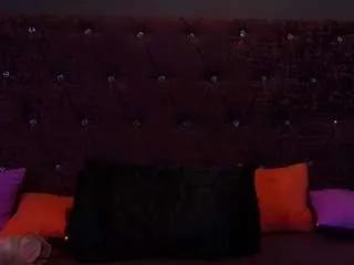 Offline norahardman on CamSoda