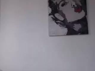 Offline olivahot31 on CamSoda