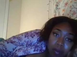 Freechat oliviacambell on CamSoda