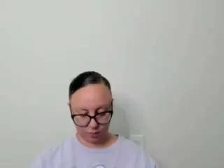 Offline paisleehaze on CamSoda