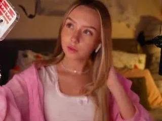 philippafugler — Topless [303 tokens remaining]