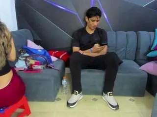 Freechat playsgirlhot on CamSoda