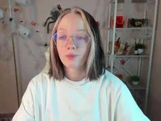 Freechat rocket-bunnyy on CamSoda