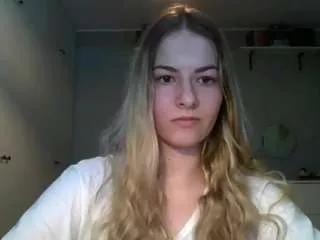 Offline rosiejune on CamSoda