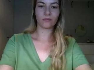 Offline rosiejune on CamSoda