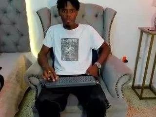 Offline royce-ebony on CamSoda