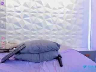 Offline salem-cute on CamSoda