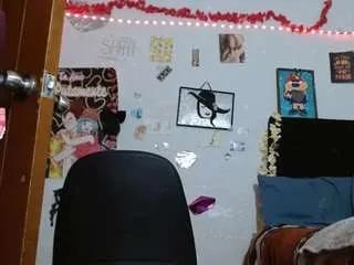 Offline saray-extrovert on CamSoda