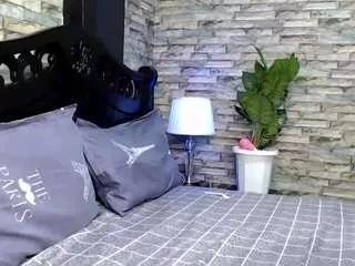 Offline sexy-alma on CamSoda