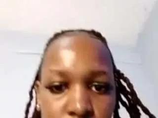 Freechat sexybree22 on CamSoda