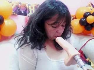 Offline suckerdrool on CamSoda