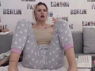 Offline sweetdaiana23 on CamSoda