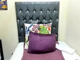 Offline temptressqeen on CamSoda