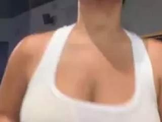 Freechat theperlasexy on CamSoda