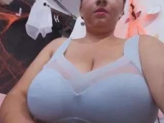 Freechat timk-bella on CamSoda