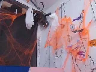 Freechat timk-bella on CamSoda