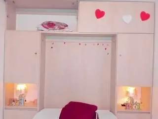 Offline trishamoon on CamSoda