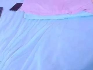 Offline vaiolet-rose on CamSoda