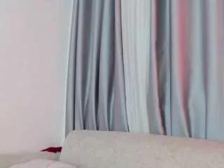 Offline vannesa-mei on CamSoda