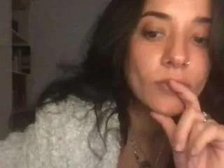 Offline viviis on CamSoda