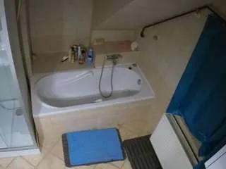 voyeurcam-julmodels-bath-2nd-1 — chat