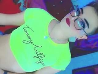 Offline yarethrouss on CamSoda