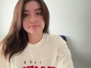 Offline youramy on CamSoda