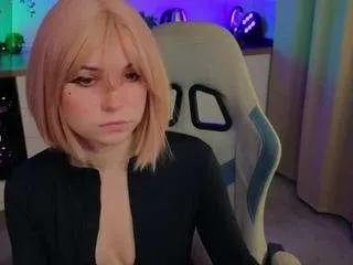 Offline zelda11 on CamSoda