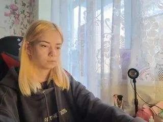 Offline zolaheimrich on CamSoda