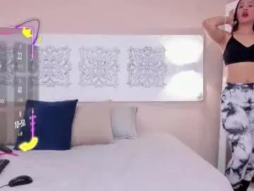 Chaturbate adelaa_11 is Freechat adelaa_11 — sexy dancing and strip, just for you, have a very fun Thursday #bigass #biceps  #leggings #dance  #gym