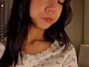 Freechat juniebogany on Chaturbate