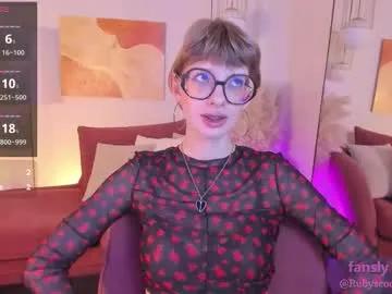 Freechat rubytwinkle on Chaturbate
