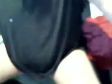 Freechat yellowsnakes on Chaturbate