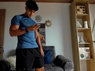 Freechat alan_moan on Flirt4Free