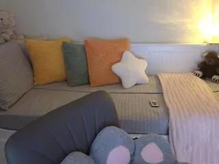 Freechat alejandhra on Flirt4Free