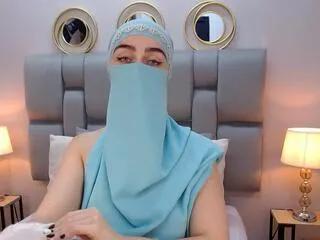 Offline aliah_manzur on Flirt4Free