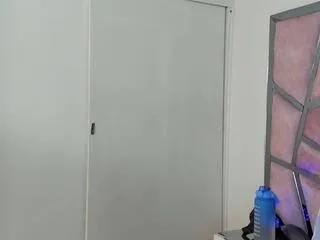 Offline alix_martin on Flirt4Free