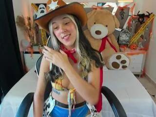 amara_jons — Freechat on Flirt4Free
