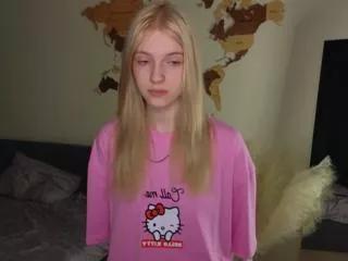 Offline cate_daggettv on Flirt4Free