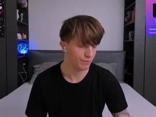 Offline curtis_crew on Flirt4Free