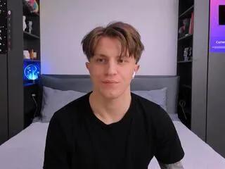 Offline curtis_crew on Flirt4Free