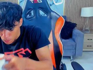 Offline daante_king on Flirt4Free