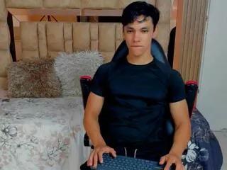 Offline daante_king on Flirt4Free