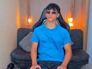 Offline daante_king on Flirt4Free