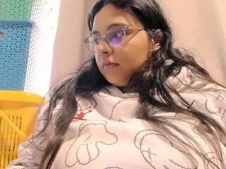 Freechat dayana_baker on Flirt4Free